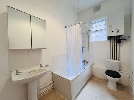 Studio to rent - Photo 5