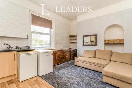 1 bedroom flat to rent - Photo 3