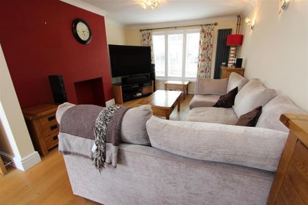 3 bedroom terraced house to rent - Photo 5