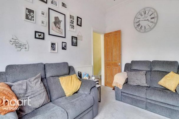 2 bedroom terraced house to rent - Photo 1