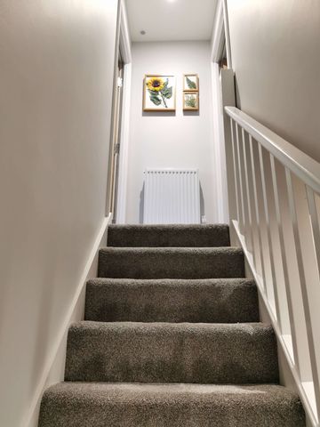 Fabulous shared house within walking distance of hospitals, train station, town centre and industrial parks Franklin - Photo 2