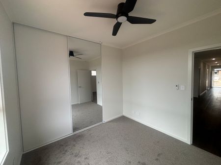 Modern Comfort and Convenience in Andrews Farm! - Photo 3