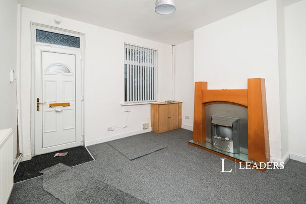 2 bedroom house to rent Lee Street, St. Helens, Merseyside, WA9 - Photo 1