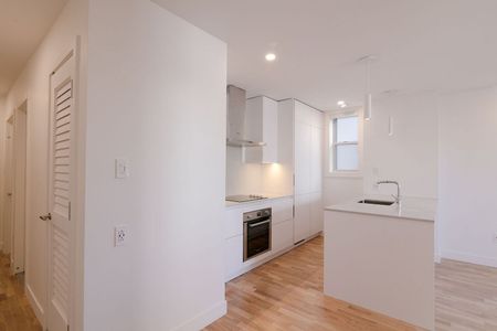 5530 Cote Saint-Luc Road - Photo 4