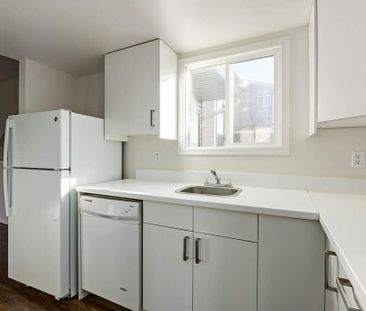 Classic Suite - 2 Bedroom - Photo 4