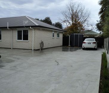 Modern 3BR Home in Saint Leonards! - Photo 1