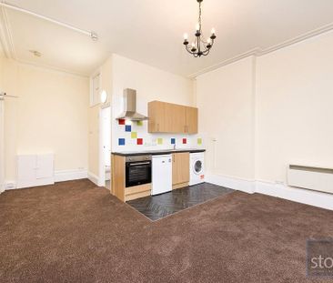 1 bedroom property to rent - Photo 1