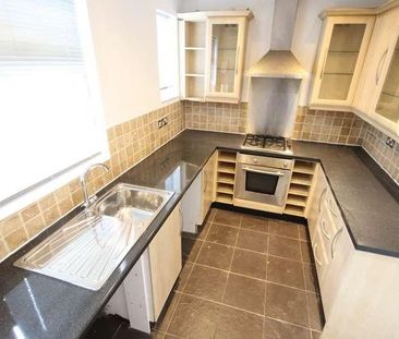 Charlton Place, Leeds, West Yorkshire, LS9 - Photo 2