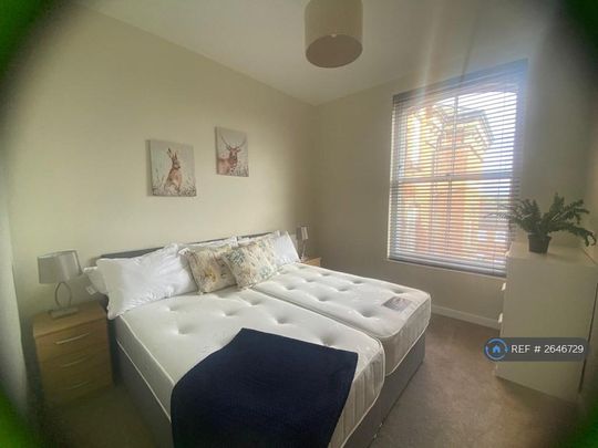 2 bedroom flat to rent - Photo 1