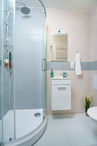 K pronájmu útulný moderní plně zařízeného studia v Praze 4 u metra Kačerov - Photo 5