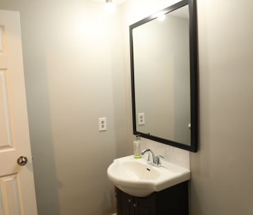 For Lease - 24 Flower Street, St. Catharines, Ontario - Photo 3