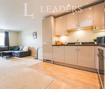 1 bedroom flat to rent - Photo 2