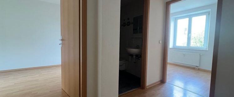 Wohnen an der Humboldthöhe / geräumige Küche + Bad mit Wanne + Balkon - Foto 1