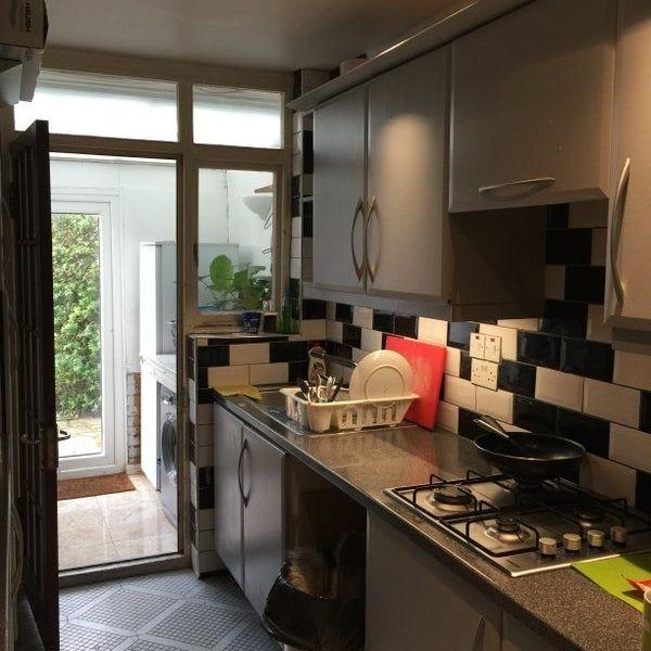 1 bedroom in a house share to rent - Photo 1