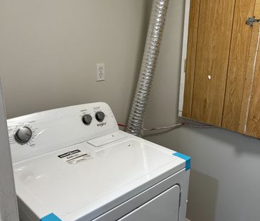 For Lease - 85 Watkins Glen Crescent Unit# lower, Aurora, Ontario - Photo 4