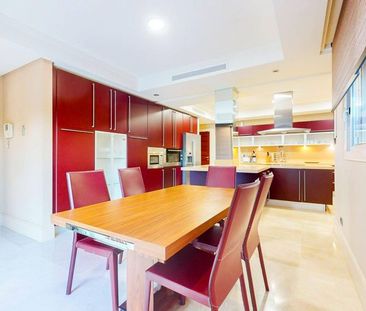 5 bedroom luxury Villa for rent in Marbella, Andalusia - Photo 6