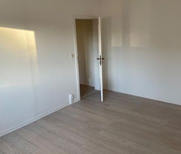 Schöne, helle 2-Zimmer-Wohnung mit Einbauküche in Uni-Nähe - Photo 1