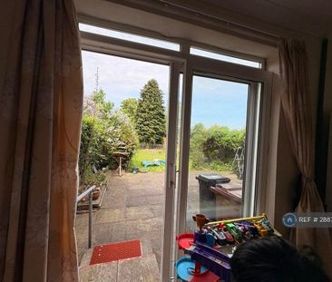 3 bedroom detached house to rent - Photo 6
