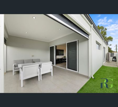 2 Nineham Avenue, Spearwood, WA 6163 - Photo 5