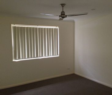 Fully Air-Conditioned Large Home - Photo 2