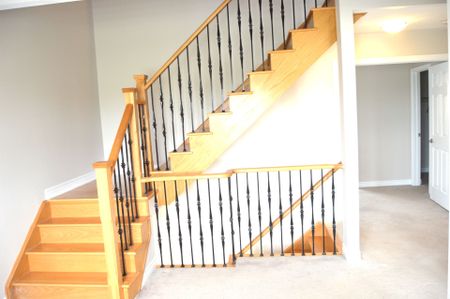 For Lease - 30 Paper Birch Drive, Markham, Ontario - Photo 5