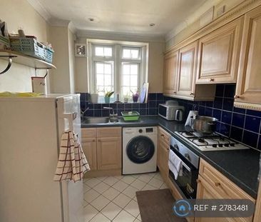 1 bedroom in a flat share to rent - Photo 1