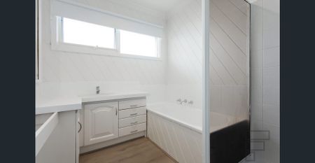 Renovated Family Home in a Prime Seaford Location | Flare Real Estate - Photo 5