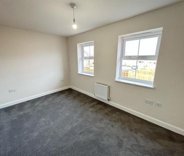 2 bedroom semi-detached house to rent - Photo 2