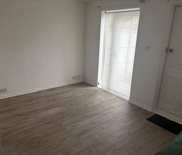 1 bedroom house to rent - Photo 2