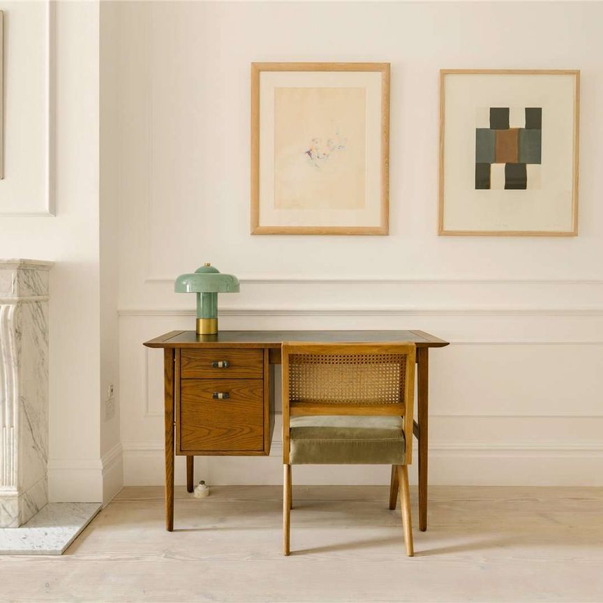 A beautifully presented one bedroom property with balcony. - Photo 1