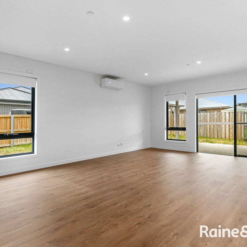 Unique, Versatile & Accessible Living - Perfect for Shared Living or Supported Independence - Photo 1