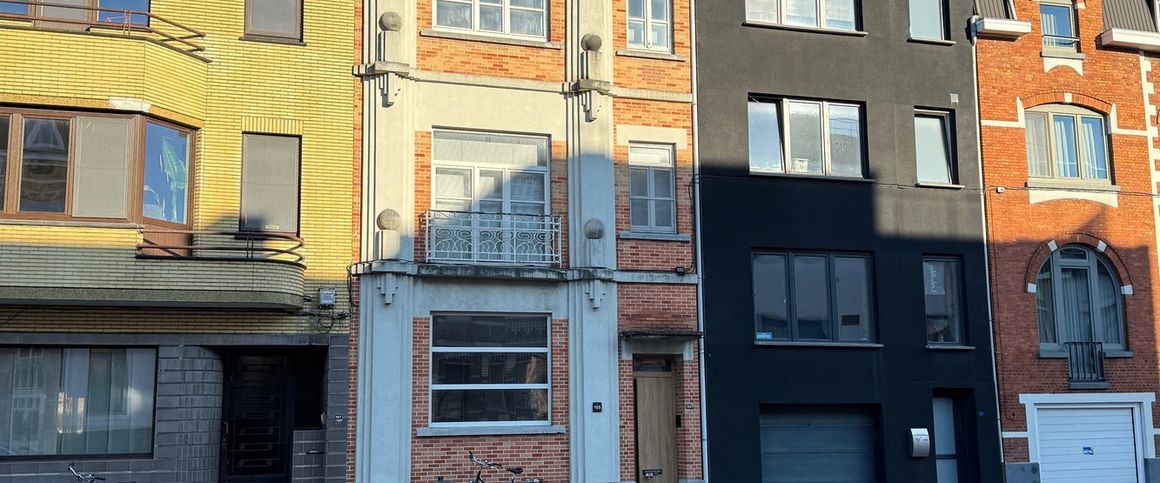 Karaktervolle woning met 3 slaapkamers en tuin - Photo 1