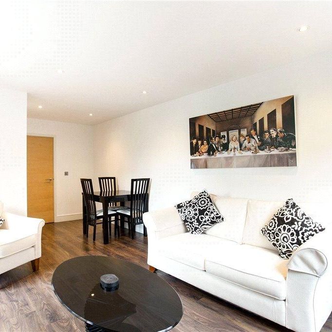1 bedroom flat to rent - Photo 1