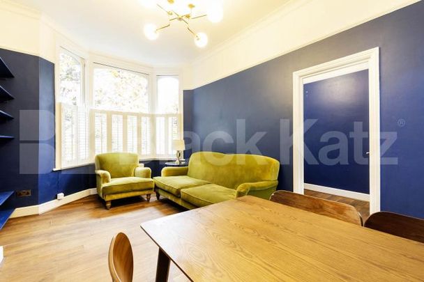 A beautiful 2 bedroom property set within a stunning period conversion - Photo 1