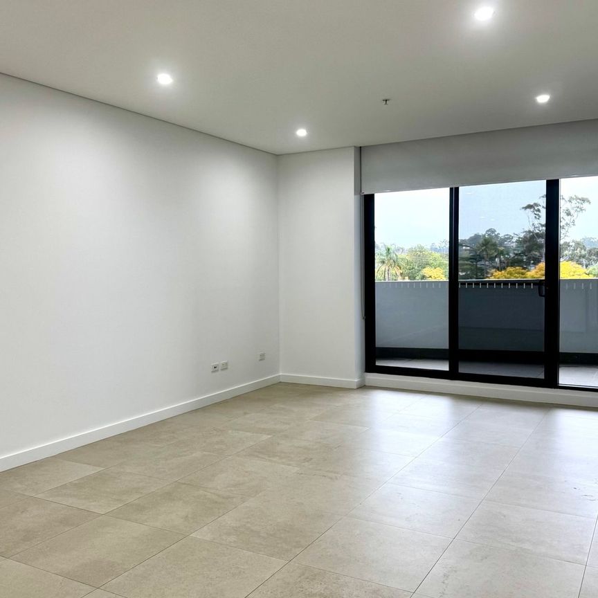 ELEVATED 7TH FLOOR RESTORT STYLE LIVING IN THE HEART OF CASTLE HILL - Photo 1