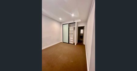 Modern and Spacious 3 Bedroom Apartment in Schofields - Photo 2
