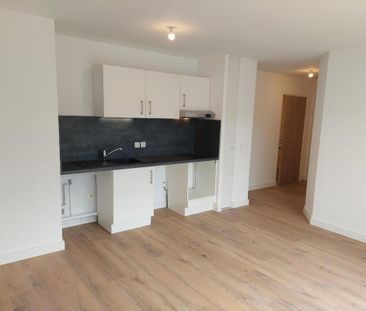 Location Appartement 2 pièces 42m² MAROMME 76150 - Photo 6