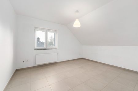 Ruime halfopen bebouwing met 4 slaapkamers in Lochristi - Photo 5