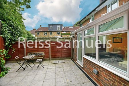 5 bedroom terraced house to rent - Photo 3