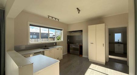 Spacious in Springlands - Photo 4