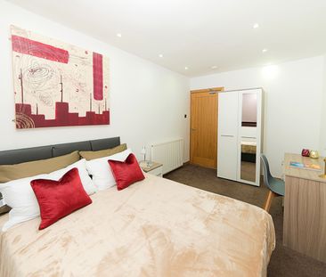 4 Bed Semi-Detached House, Stockethill Way, AB16 - Photo 3
