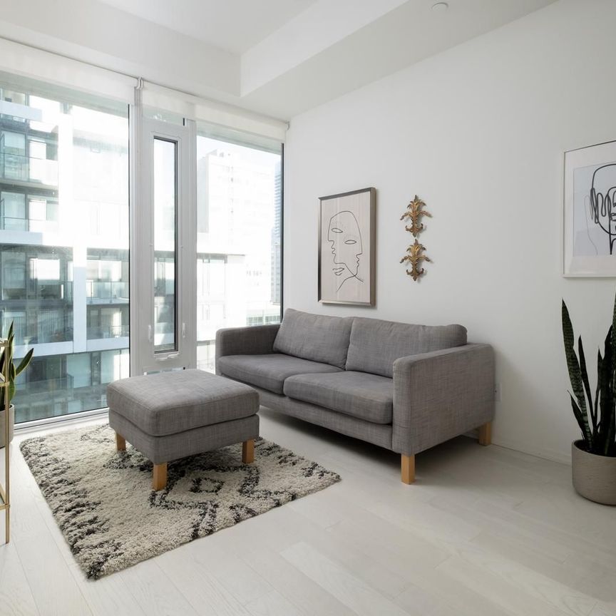 For Lease - 8 Hillsdale Avenue Unit# 941, Toronto, Ontario - Photo 1