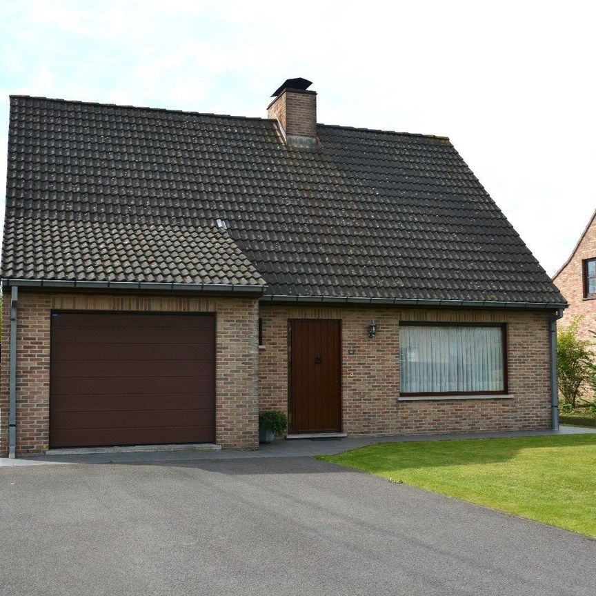 Rustig gelegen, heel goed onderhouden villa op 950m² - Photo 1