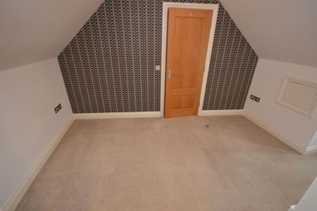 3 bedroom terraced house to rent - Photo 4