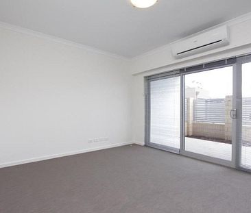 GROUND FLOOR UNFURNISHED NRAS APARTMENT - Photo 2