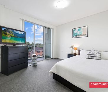 Luxurious Apartment Living - Photo 3