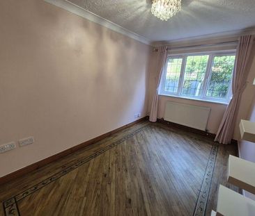 4 bedroom detached house to rent - Photo 6