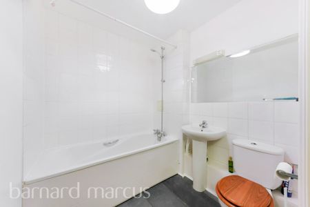 Effra Parade, London - Photo 3