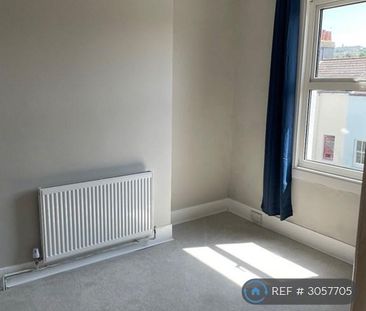2 bedroom maisonette to rent - Photo 2