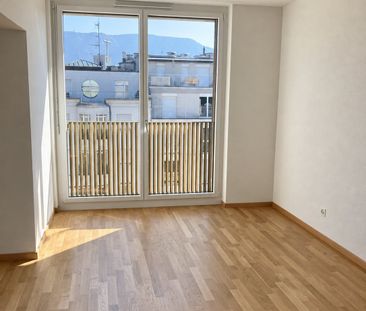 6 pièces 132 m2, 7e étage, 4 chambres, 2 balcons, vue Salève - Photo 1